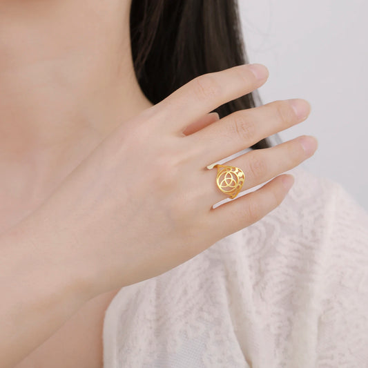 Lucktune Sun Moon Celtic Knot Ring