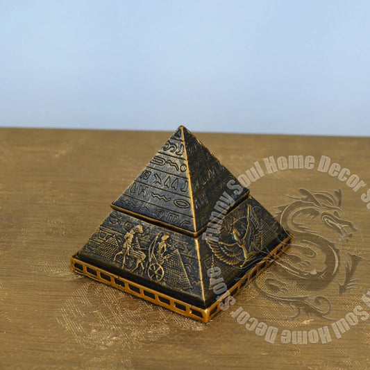 Pharaoh Khufu Pyramid Model