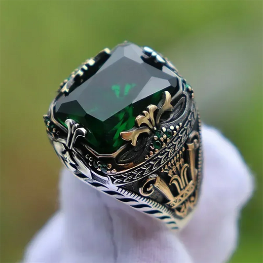 New Inlaid Emerald Men’s Luxury Ring